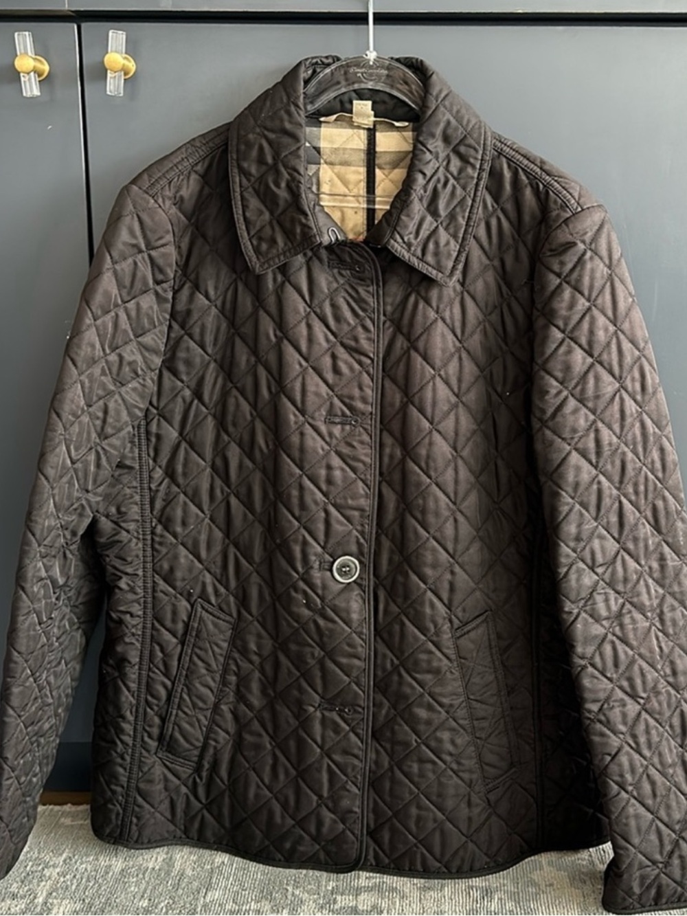 Burberry women quilted jacket size L